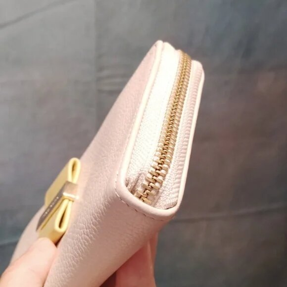 See By Chloe Long Tri Fold Wallet Zipper Closure Cream w/Yellow Accent - Picture 4 of 6